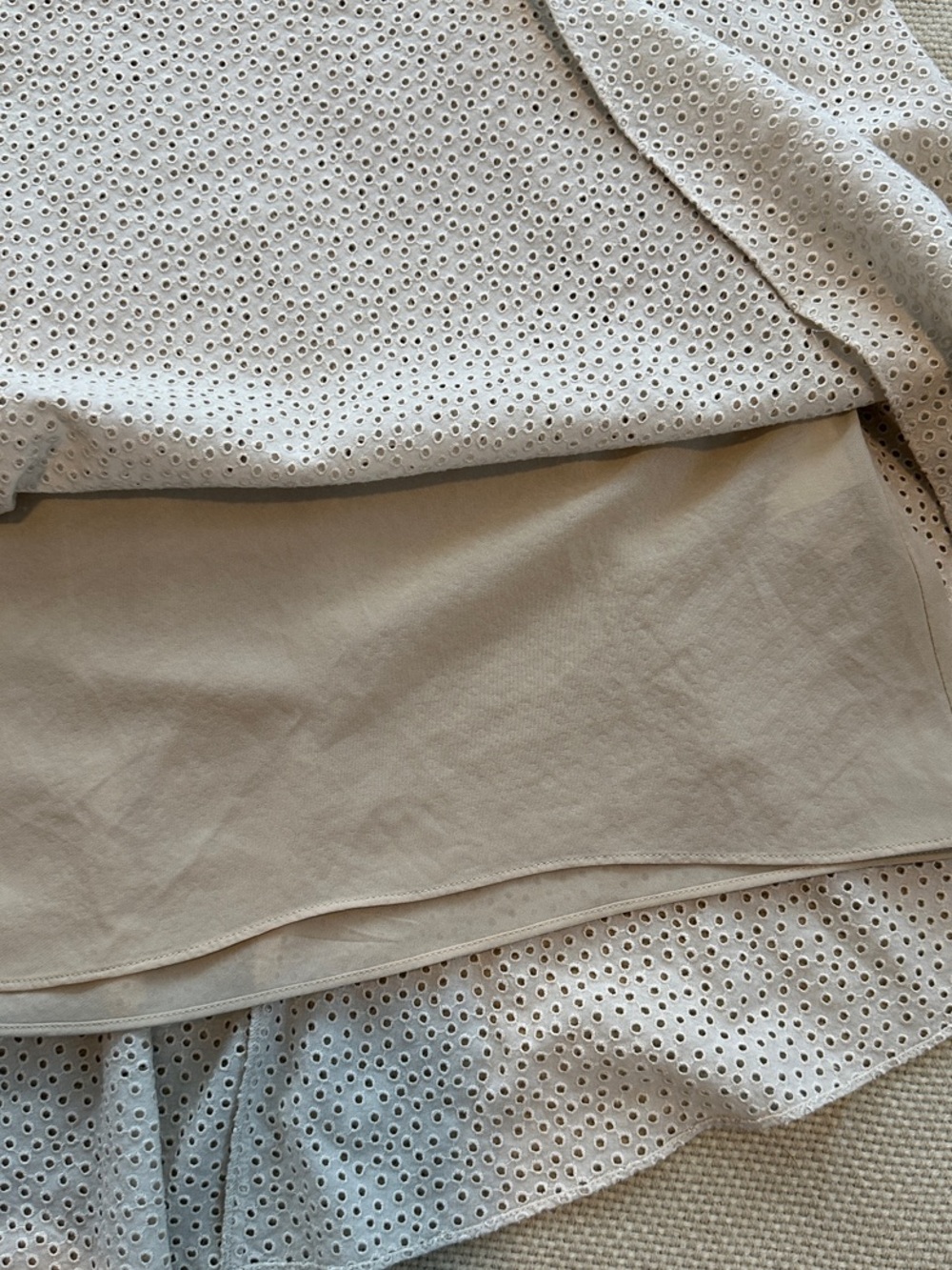 Theory Asymmetrical Cotton Eyelet Skirt Sz 6 Excellent Condition - Picture 12 of 12